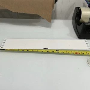 Panduit DPFP2WH Rack Filler Panel 2RU (Qty 11) - Afbeelding 1 van 3