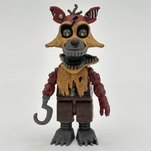 Minifig McFarlane Toys FNAF Five Nights at Freddy’s Nightmare Foxy RARA - Foto 1 di 2