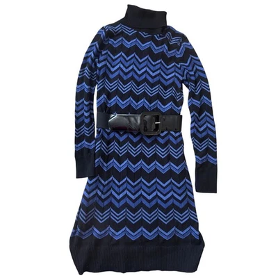 NUEVO CON ETIQUETAS I.N.C International Concepts | Vestido Suéter Cuello Alto Tejido Chevron | Mediano Foto 1 de 4