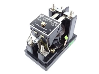 GENERAL ELECTRIC T6104060 RELAY - Image 1 of 4