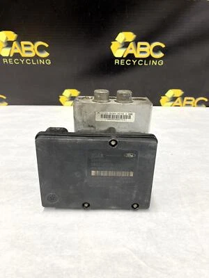 Насос антиблокировочный тормозной в сборе для Lincoln LS ABS 2005-2006 годов выпуска от оригинального производителя - Изображение 1 из 4