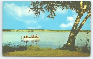 Postkarte Michigan Water Wonderland Familie Angeln vom Boot - Bild 1 von 2