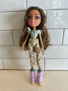 Muñeca Bratz Yasmin en Toys R Us Exclusivo BFFL Best Friends For Life Conjunto - Imagen 1 de 5
