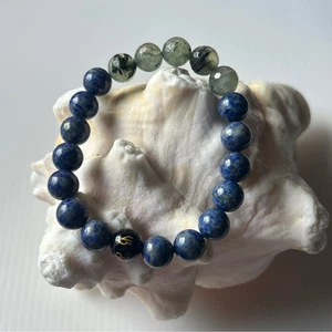 Bracciale Perline Blu Lapislazzuli e Verde Prehnite Con Tibet Mantra Preghiera 10mm - Foto 1 di 7