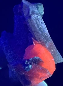 35g Skeletal Elestial QUARTZ Crystal&Specular Hematite Pink Fluorescent  s92 - Picture 1 of 8