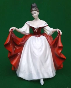 ROYAL DOULTON "SARA" - HN2265. - Foto 1 di 12
