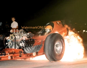 "T.V." Tommy Ivo 1969 "SlingShot" Top Fuel Dragster FIRE Burnout PHOTO! #(2e) - Picture 1 of 2