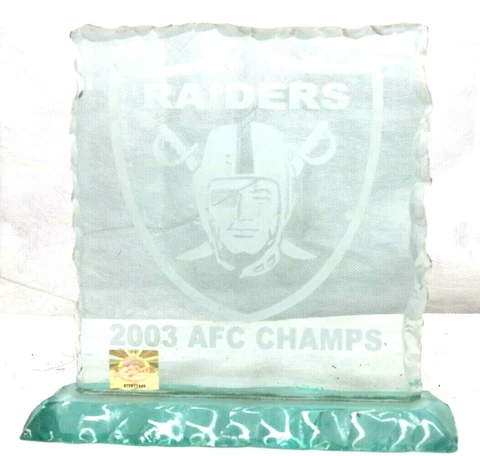 Oakland Raiders SB Super Bowl XXXVII 37 Trophy Glass Decoration Replica 2003 AFC Cover
