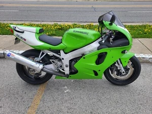 1998 Kawasaki Ninja - Picture 1 of 12