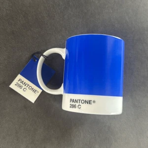 Pantone Royal Blue 286 C Kaffeebecher Whitbread Wilkinson Fine China NEU mit Etikett - Bild 1 von 10