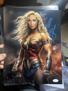 Charlotte Flair 11x14 metallicFULL SIGNATURE jsa photo signed funhouse Autograph - Bild 1 von 2