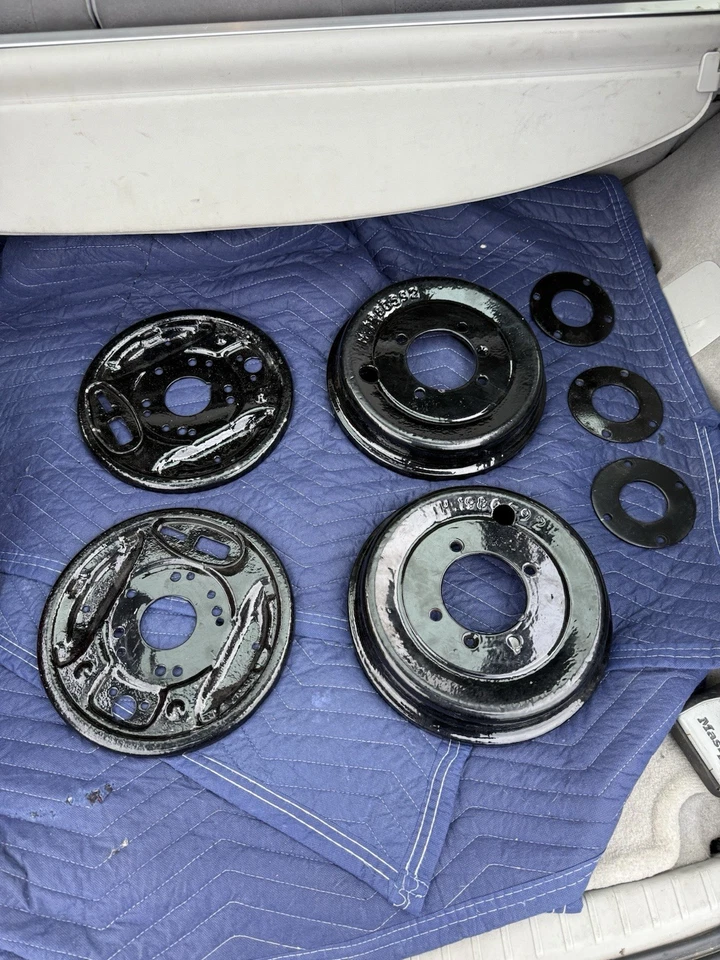 Tambores de freno + placas Sunbeam Alpine serie V Foto 1 de 4