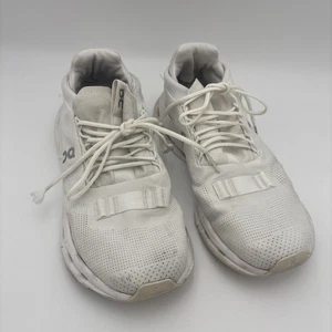 On Cloud Cloudnova 2 Damen-Sneaker Größe 8,5 Laufen dreifach weiß 26.99115 - Bild 1 von 8