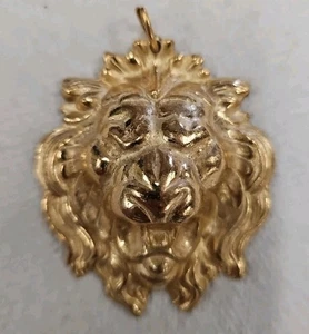 Colgante Cabeza de León Napier Grande Vintage, Efecto 3D, Tono Dorado, PRECIOSO  - Imagen 1 de 5