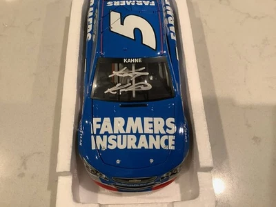 KASEY KAHNE AUTOGRAPHED 2013 CHEVY FARMERS INSURANCE DIECAST & AUTOGRAPHED CARD - Image 1 of 4