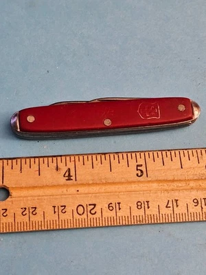 COLONIAL EXECUTIVE 2 BLADE VINTAGE RED HANDLE FOLDING POCKET KNIFE PROV. U.S.A. - Image 1 of 4