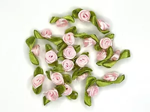 20 Stück Satin Rosen Mini 3 cm Hochzeit Streu Deko Scrapbooking rosa - Bild 1 von 2