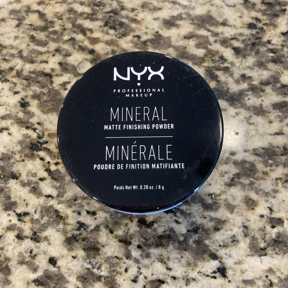 NYX Cosmetics Mineral Finishing Powder Light/Medium 0.28oz Brand New - Image 1 of 2