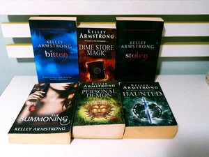 Lot of 6x Kelley Armstrong The Women of the Otherworld Series Books! - Picture 1 of 2