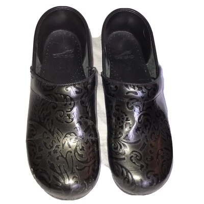 Dansko Women's Clogs, Black Patent Leather, Subtle Paisley, Euro 40, US 9.5 -10 - Image 1 of 4