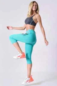 NWT High Waist Tech Pocket Workout Capri Leggings Size Large - Picture 1 of 2