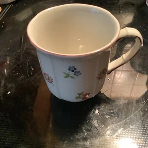 Villeroy & Boch Petite Fleur Porcelain Coffee Mug - Picture 1 of 4
