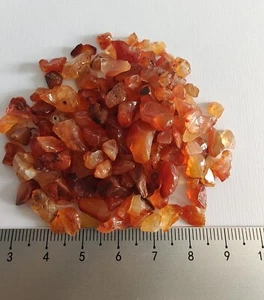 25g Carnelian orange crystal chips natural small stones mostly 1cm or less & bag - Picture 1 of 4