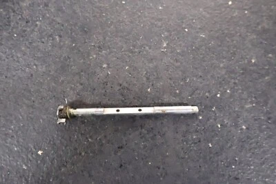 HONDA 1982 1983 GL1100 GOLDWING REAR LEFT CARBURETOR ROD THROTTLE VALVE SHAFT - Image 1 of 4