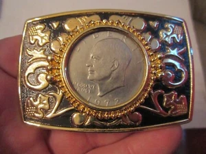 1972 SILVER DOLLAR  BELT BUCKLE - GOLD TONE ACCENT - GW-15 - Picture 1 of 3