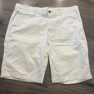 Pantalones cortos Goodfellow And Co. Linden para hombre talla 36 frente plano tilo crema - Imagen 1 de 5