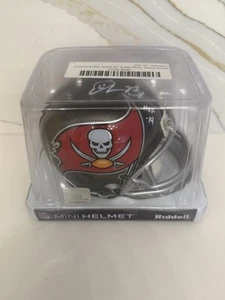 Derrick Brooks Autographed TB Bucs Mini Helmet With "HOF 14" Inscription W/ COA - Picture 1 of 7