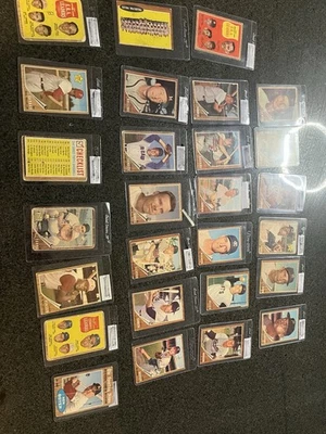 Juego parcial de béisbol 1962 Topps de bajo grado con estrellas de la corte Torre Rookie Koufax Foto 1 de 4