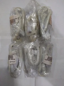 Belkin F8V7067-APL-BULK 12V Car Power Adapter for Older iPods/iPhones - Picture 1 of 5