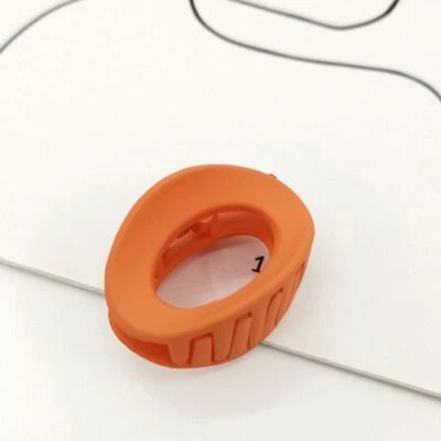 Horquillas de acrílico huecas geométricas - Accesorio para sombreros de cangrejo de color liso Foto 1 de 4