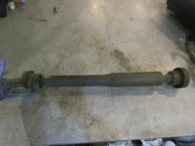2006 Land Rover LR3 Front Driveshaft - Image 1 of 3