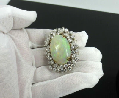 Мужская брошь из трехцветного золота 14 карат с созданным в лаборатории опалом и бриллиантами 10 карат - Изображение 1 из 3