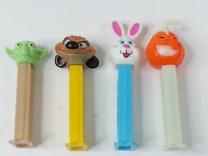 Lote de 4 Dispensadores Pez De Colección Yoda Hungría Disney Timón Conejito Calabaza  - Imagen 1 de 5