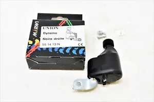 UNION DYNAMO BOTTLE GENERATOR LIGHT 6 VOLT 3 WATT BOXED RIGHT MOUNT - Picture 1 of 2