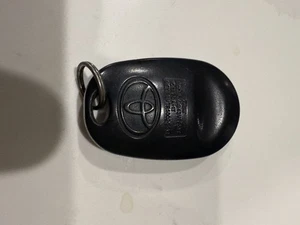 OEM 2008-2013 Toyota Highlander 5 Btn Remote GQ43VT20T 89742-0W021 - Picture 1 of 2