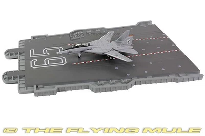 Forces of Valor 1:200 F-14A Tomcat USN VF-41 Black Aces AJ100 w/Carrier Deck - Image 1 of 4