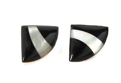 Mother of Pearl & Onyx Fan Shape 14k Yellow Gold Huggie Earrings LIQUIDATION - Изображение 1 из 4