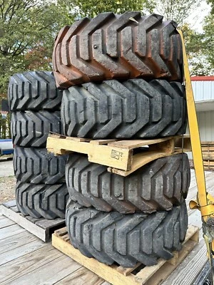 (JUEGOS DE 4) 12 neumáticos de equipo rellenos de espuma 16,5 Foto 1 de 4