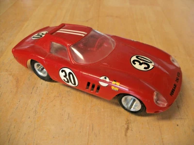 Coche Ranura Ferrari GTO/LM Vintage 1965 Escala 1/32 Monograma Usado Corredor Buen Estado  Foto 1 de 4
