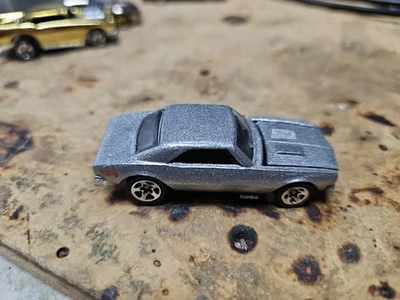 Винтажный 1982 Hot Wheels '67 Chevy Camaro металлический серебристый открывающийся капот 1/64 хорошее состояние - Изображение 1 из 4
