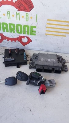 KIT CENTRALINA MOTORE PER RENAULT Twingo II serie S120200113A 8200774747 Benzin - Immagine 1 di 4