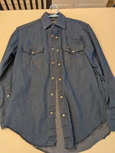 Vtg Wrangler Denim Pearl Snap Shirt 15X33 Dark Blue Western Men's Long Sleeve - Picture 1 of 7