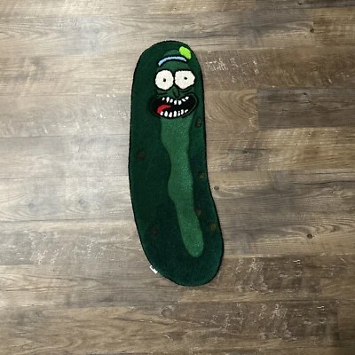Alfombra acolchada personalizada hecha a mano Pickle Rick Foto 1 de 4