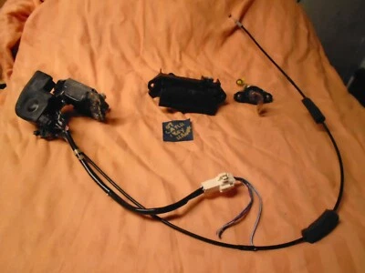 Cierre trasero para maletero SCION XA 2004-2006, MANGO, BLOQUEO Y 1 LLAVE OEM  Foto 1 de 4