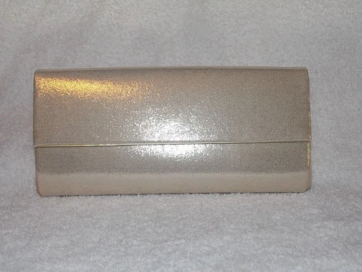  BareMinerals-GOLD-PREMIERE-Gold-Luxe-Flap-Clutch-Косметический макияж СОВЕРШЕННО НОВЫЙ - Изображение 1 из 1