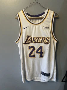 Nike Kobe Bryant Lakers Jersey Size 50 White Ships Fast Authentic - Picture 1 of 5